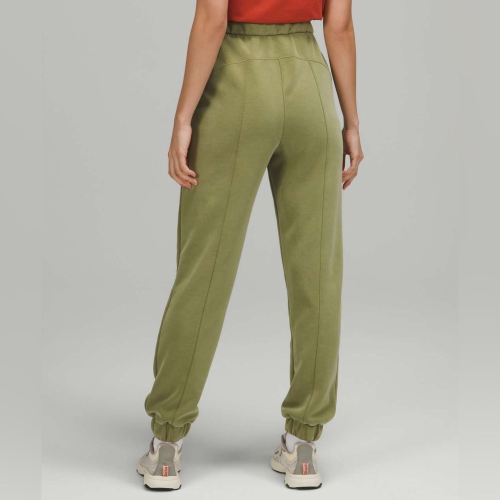 Lululemon Softstreme Relaxed High-Rise Pant - Picture 4 of 6